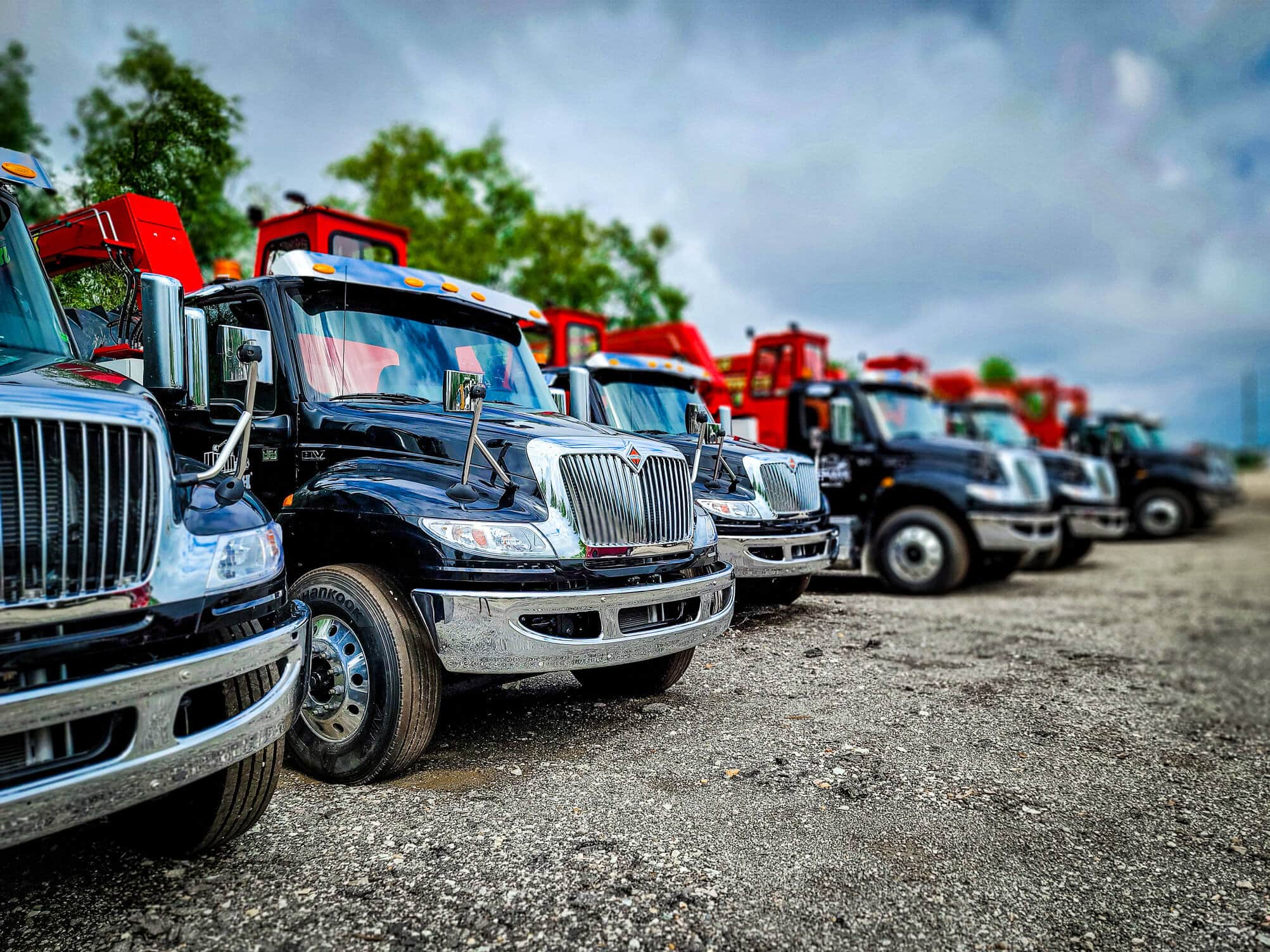 new-smt-trucks